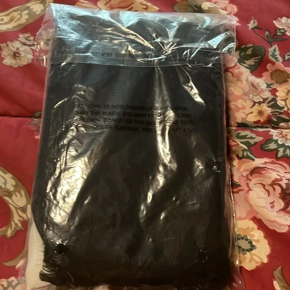 NEW Cushnie Carly Ombré Scarf 🫶 - Picture 5 of 8